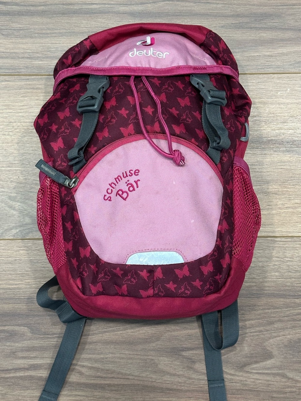 Deuter Schmuse Bar Kids Backpack in Pink/Red
